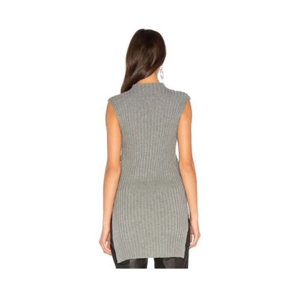 Gray Tunic - Picture 2 of 5